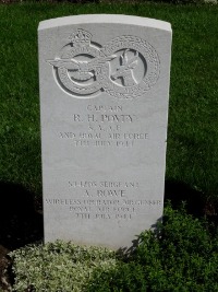Klagenfurt War Cemetery - Povey, R H